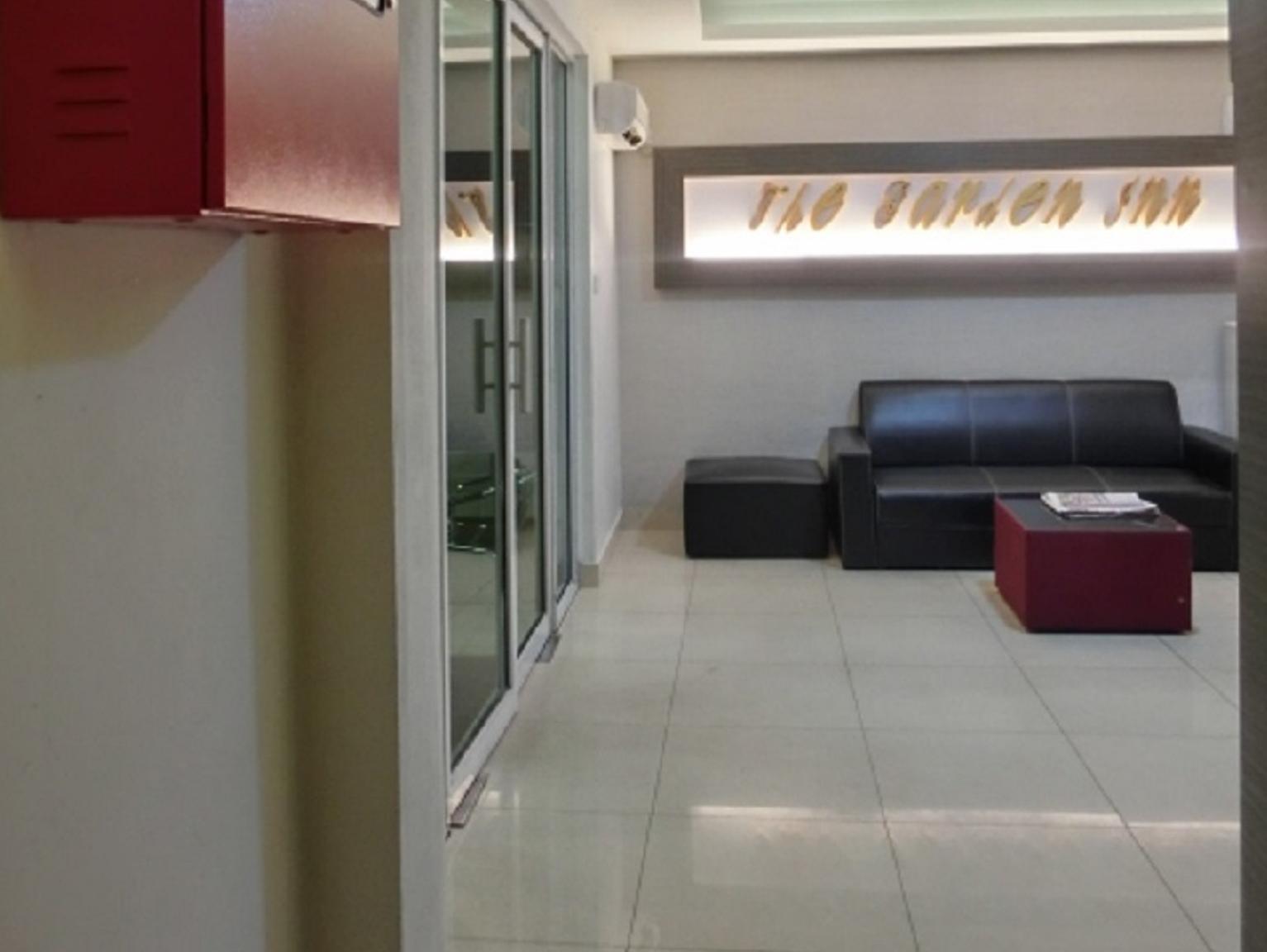 The Garden Inn Miri Exterior photo